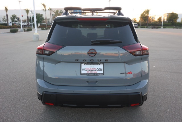 2026 Nissan Rogue SV photo 5