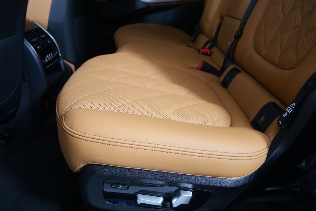 2026 Bmw X7 xDrive40i photo 13