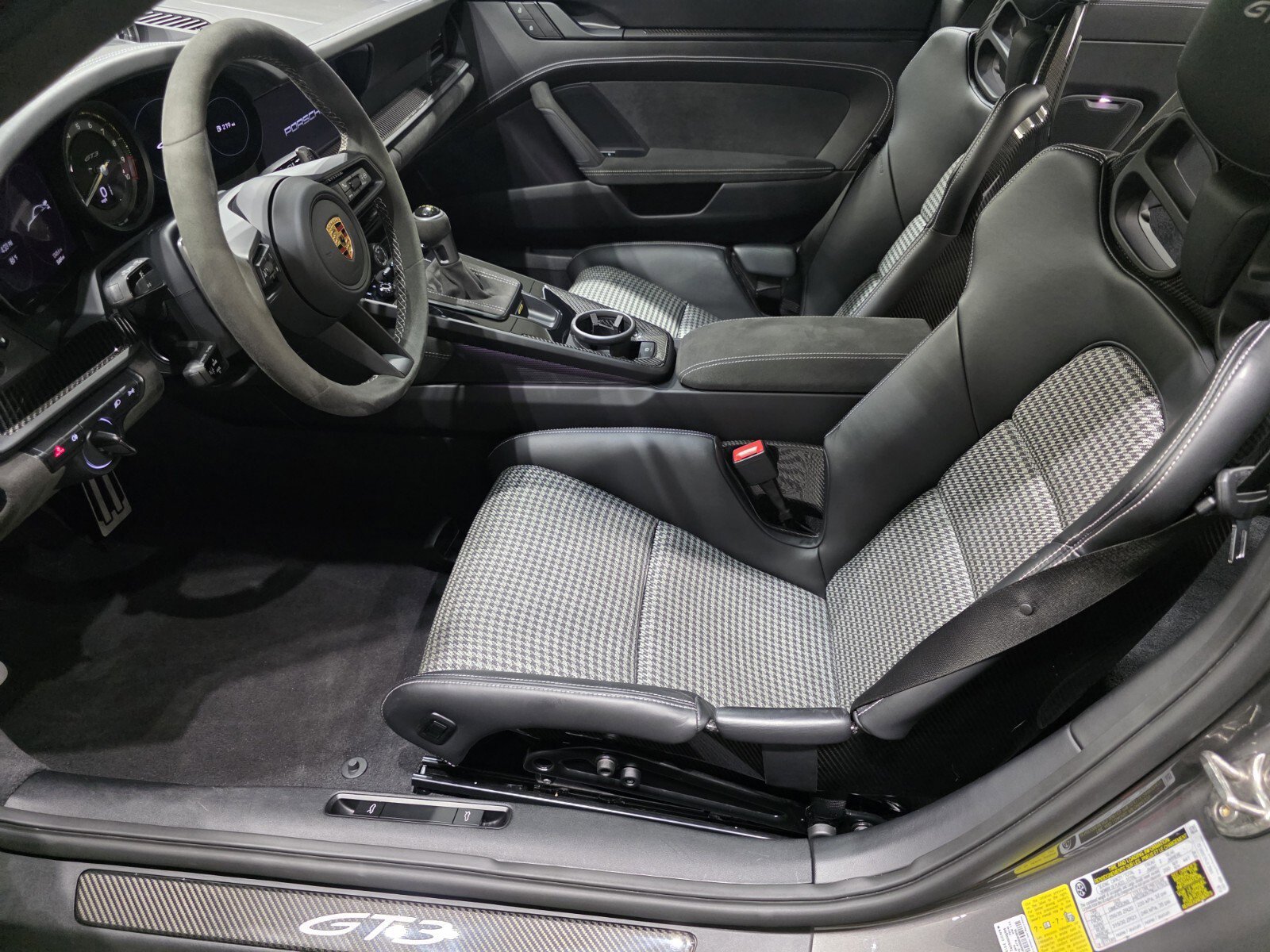 2022 Porsche 911 GT3 Coupe photo 5