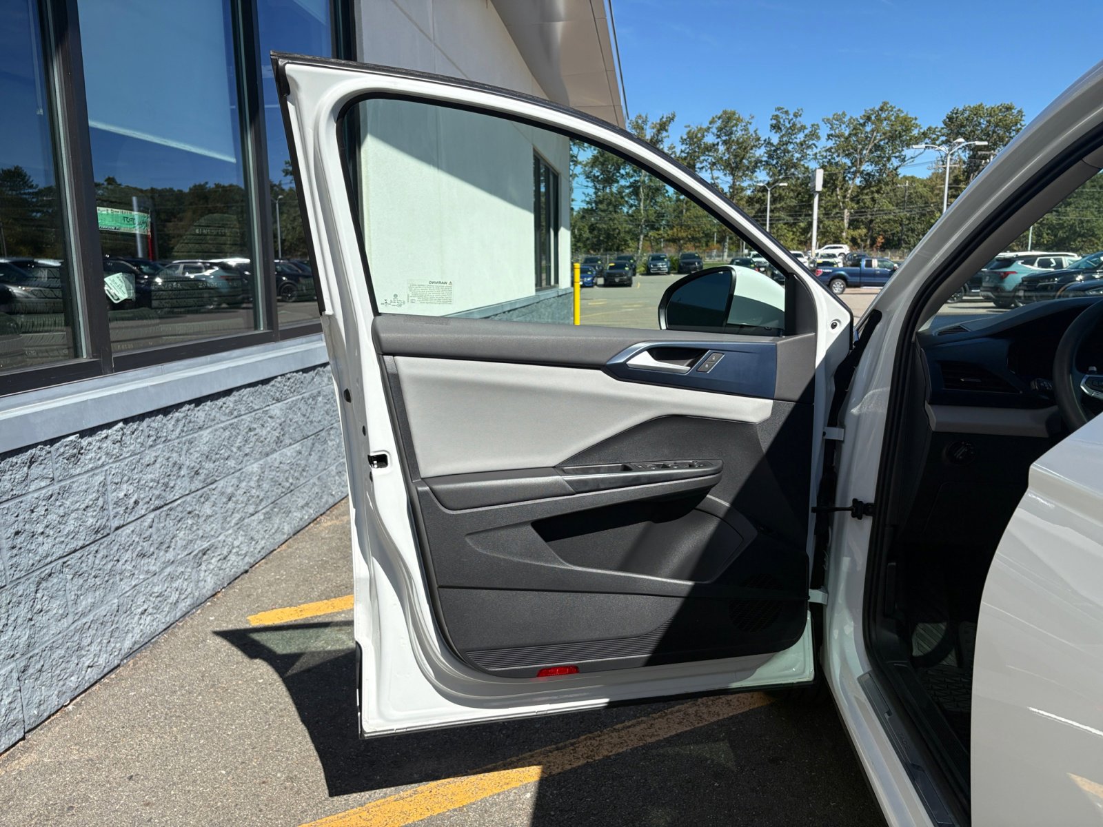 2022 Volkswagen Taos SE photo 25