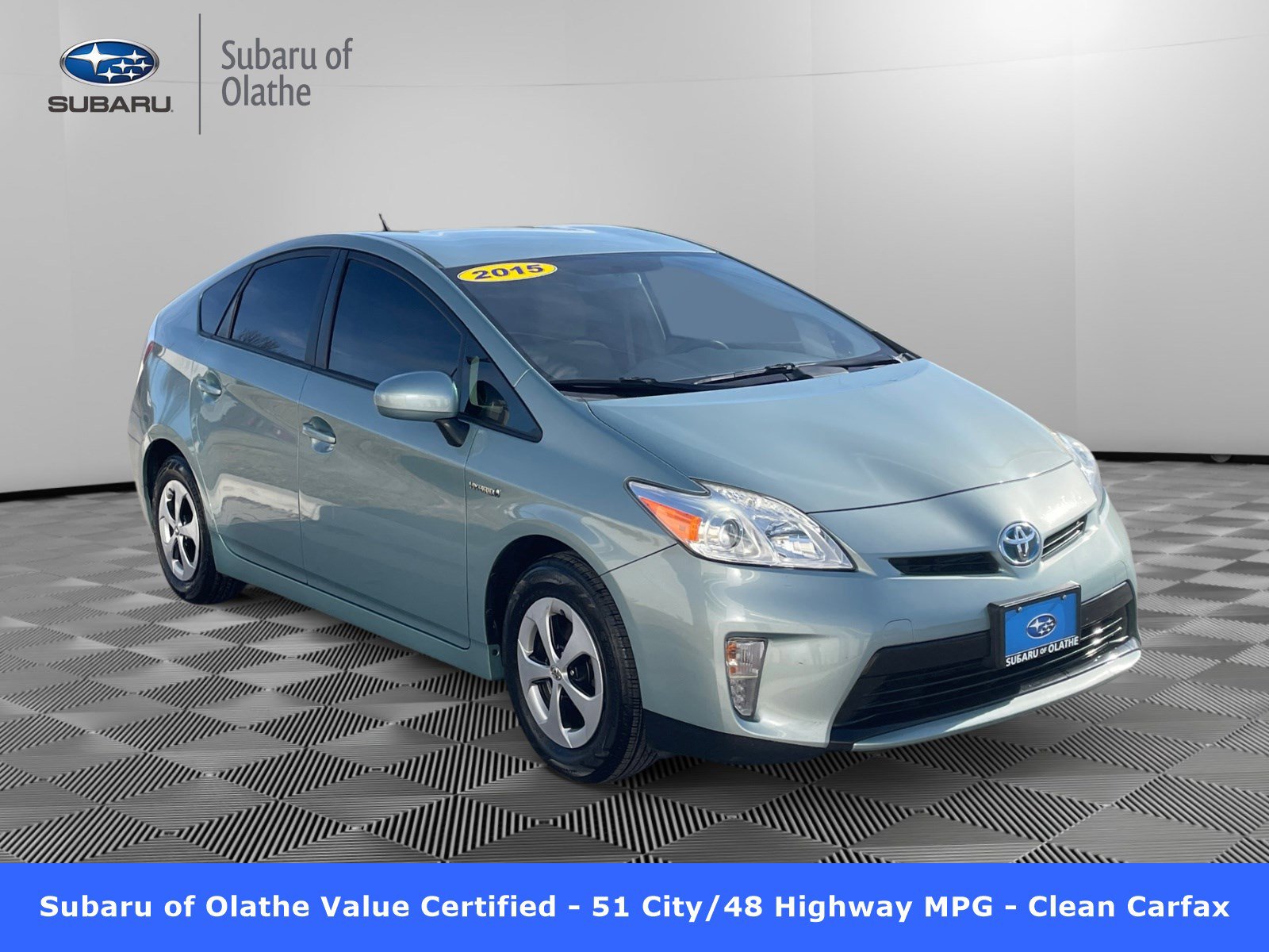 2015 Toyota Prius Base's photo
