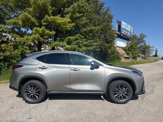 2023 Lexus NX 350 Premium photo 4