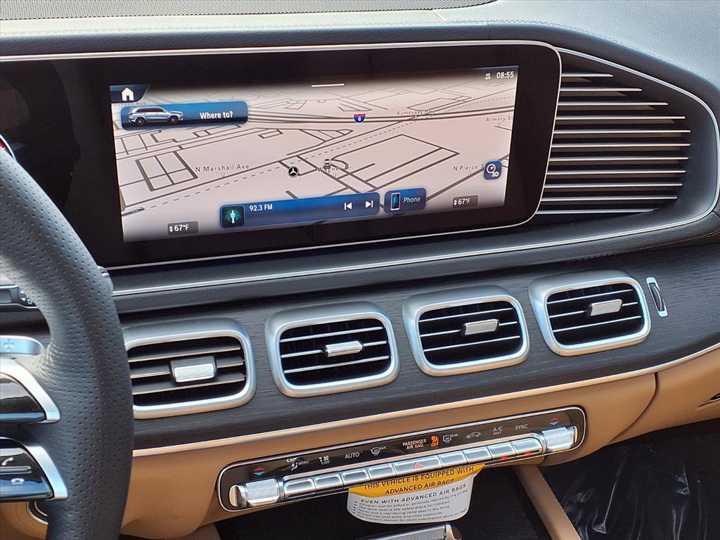 2026 Mercedes Benz GLS 450 4MATIC photo 3