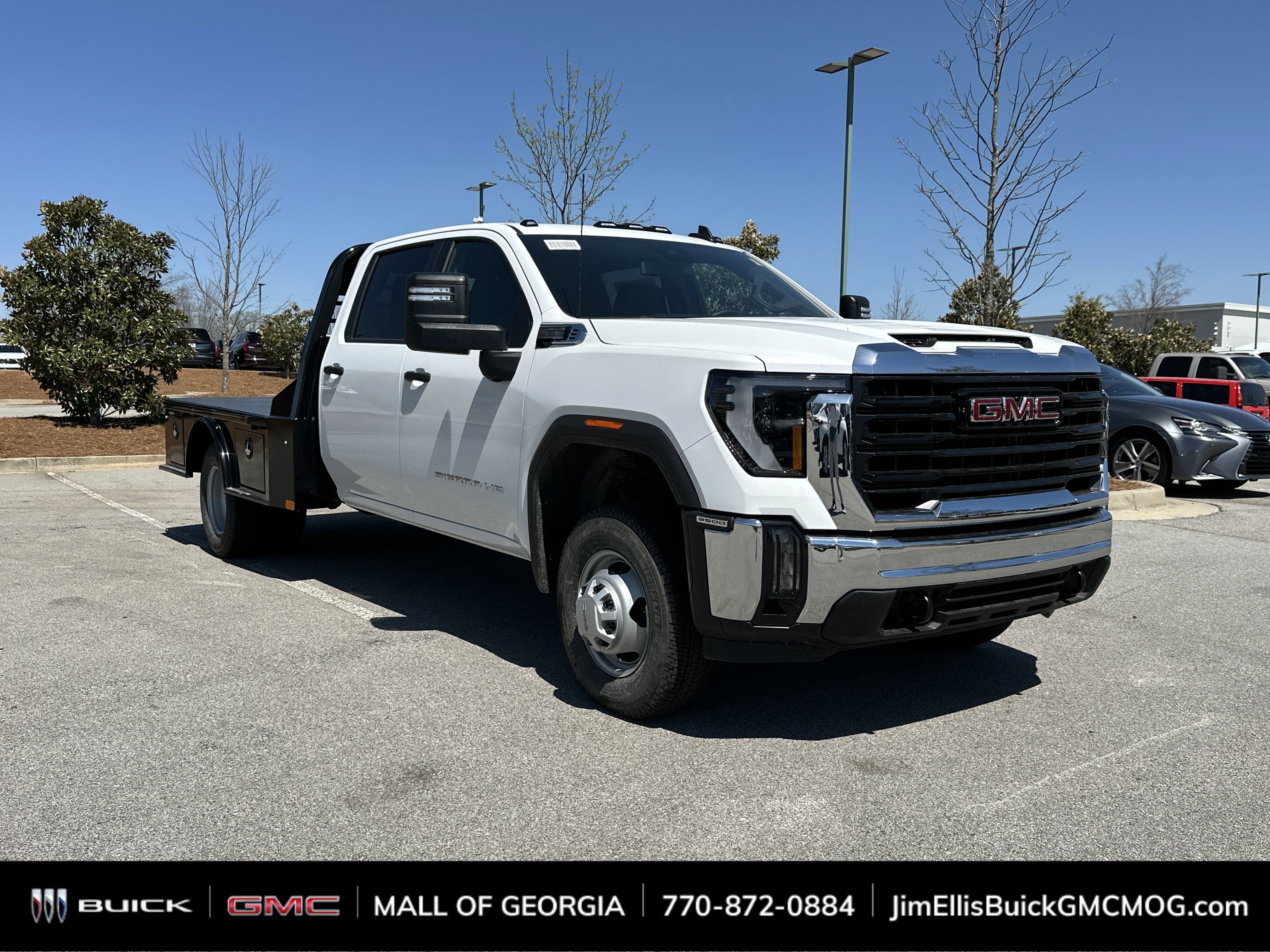 2025 GMC Sierra 3500 Chassis Cab Pro's photo