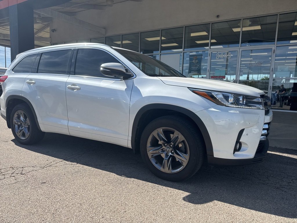 2018 Toyota Highlander Limited Platinum photo 4