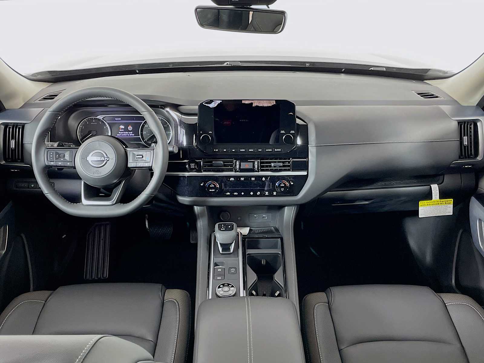 2025 Nissan Pathfinder SL photo 3