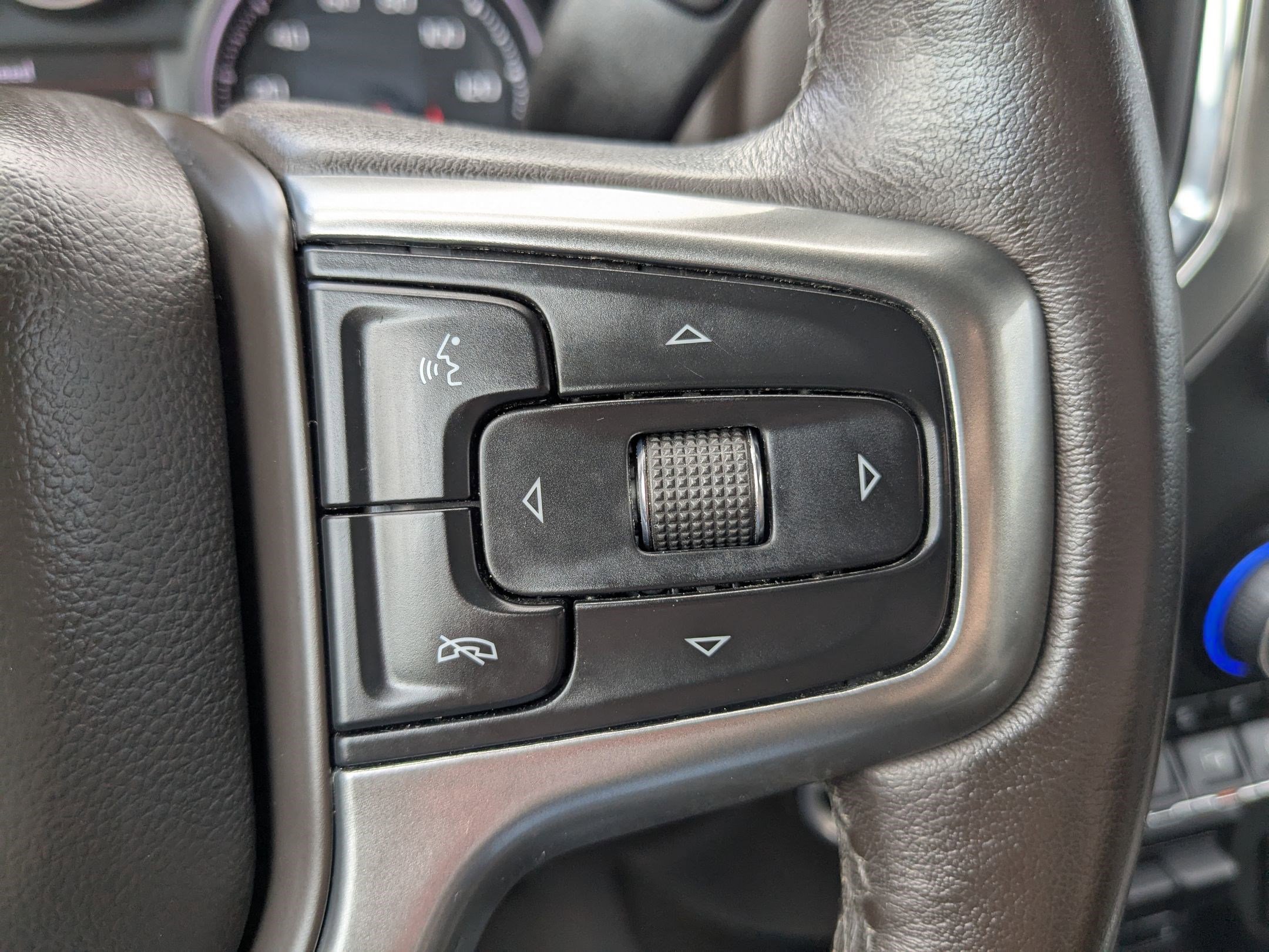 2021 Chevrolet Silverado 1500 LTZ photo 16