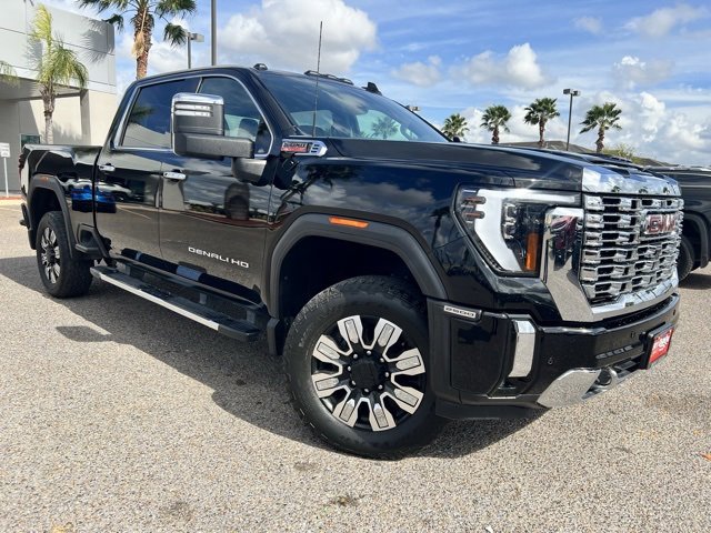 2024 GMC Sierra 2500HD Denali's photo