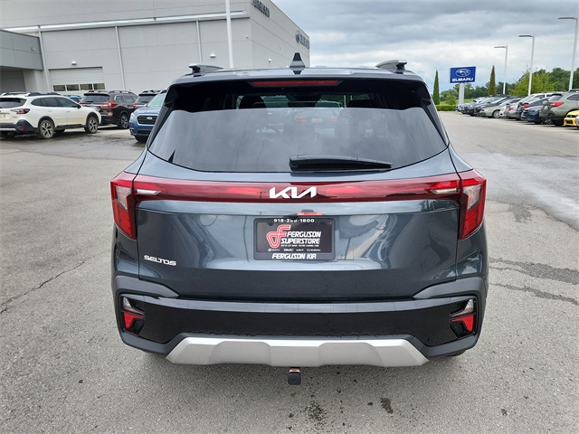 2026 Kia Seltos S photo 2
