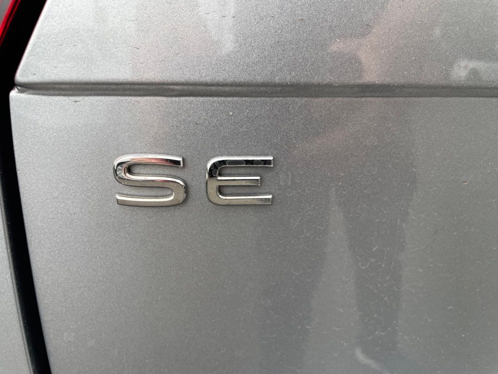 2023 Volkswagen Tiguan SE R-Line Black photo 4