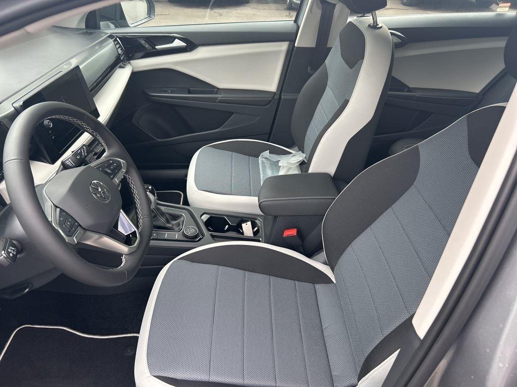 2025 Volkswagen Taos S photo 7