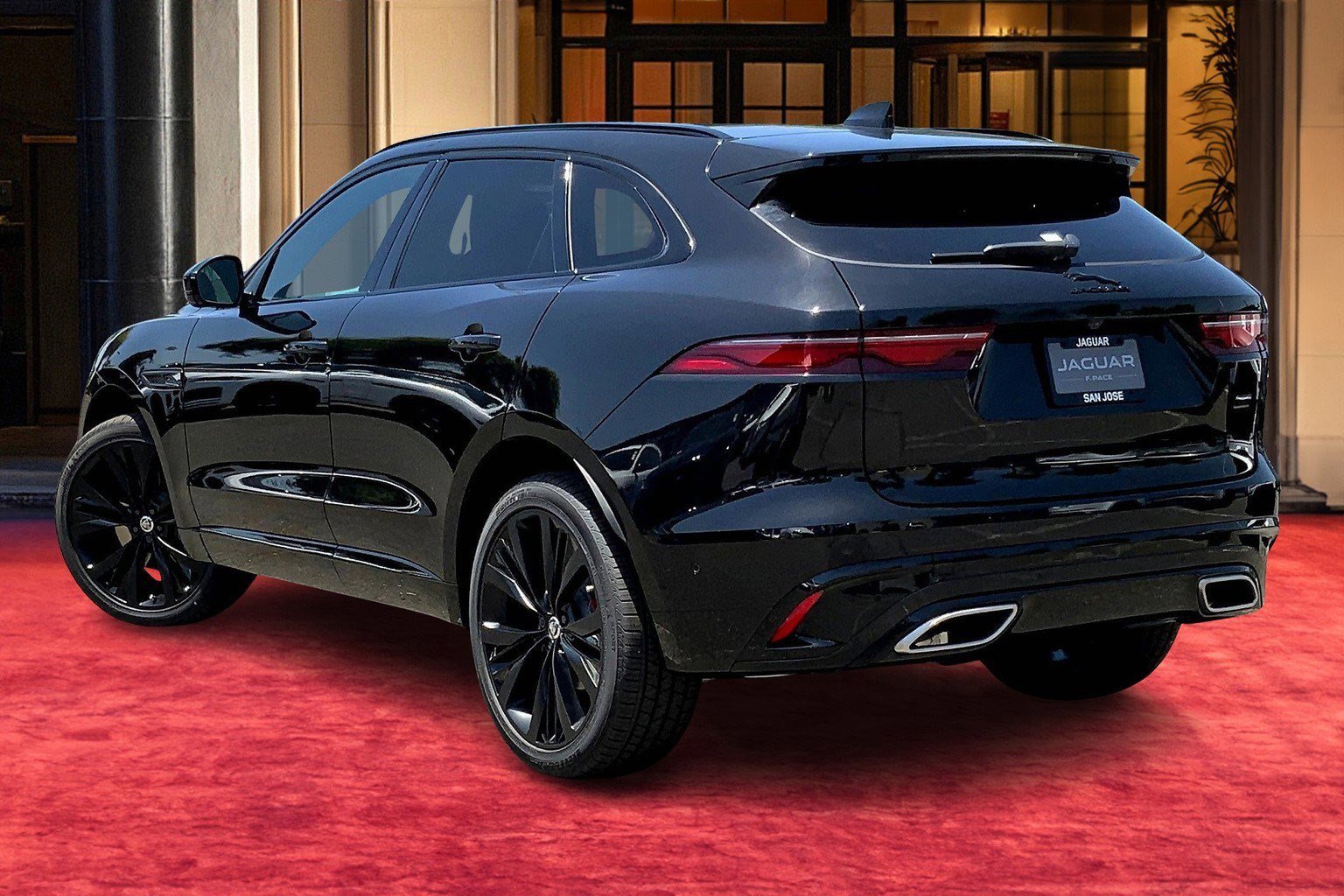 2026 Jaguar F-PACE P400 R-Dynamic S photo 3