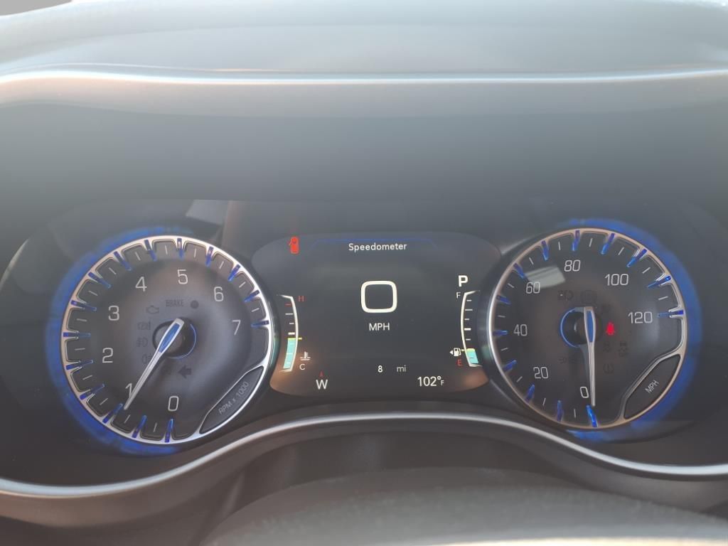 2026 Chrysler Pacifica photo 13