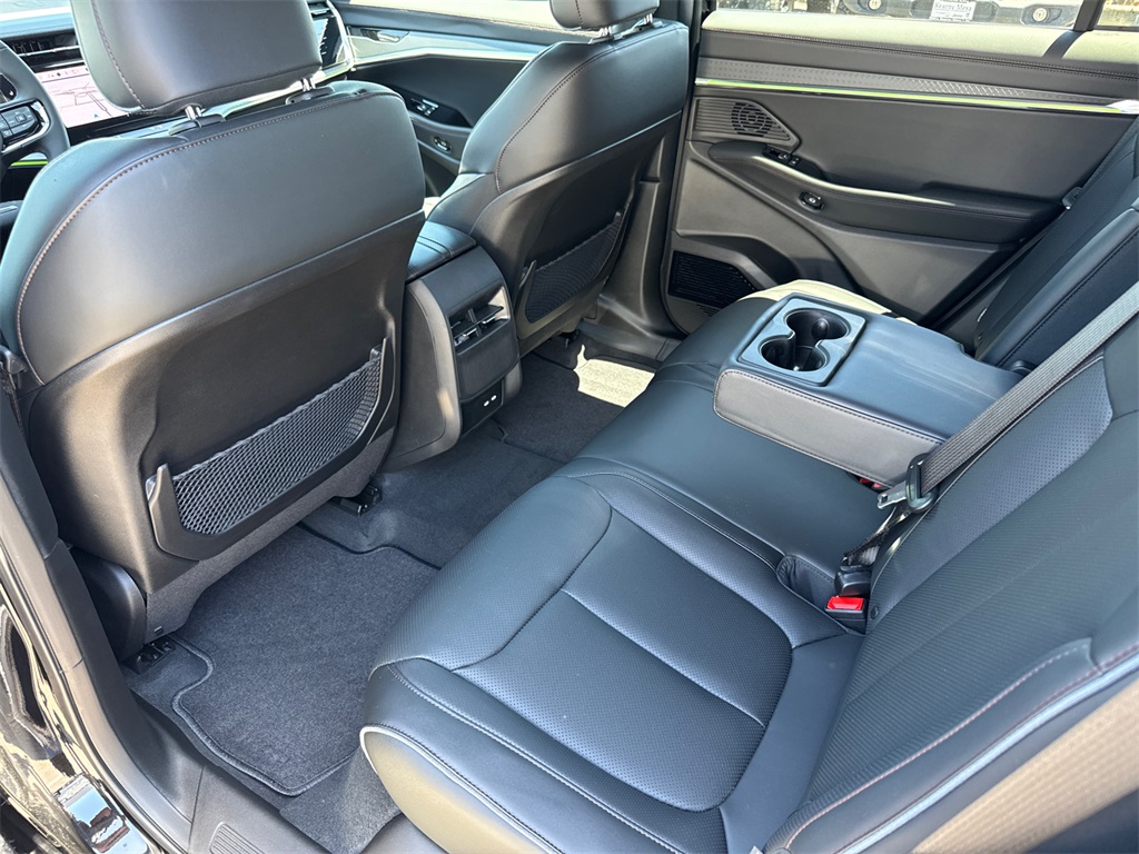 2025 Jeep Wagoneer S Limited photo 18