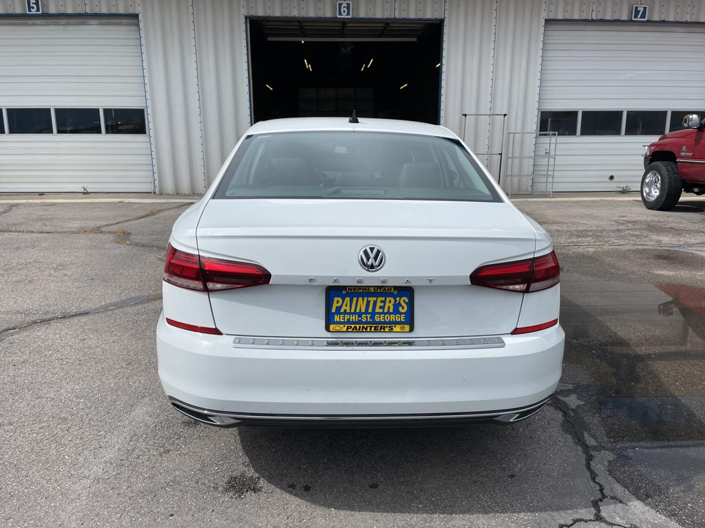 2022 Volkswagen Passat 2.0T SE photo 4