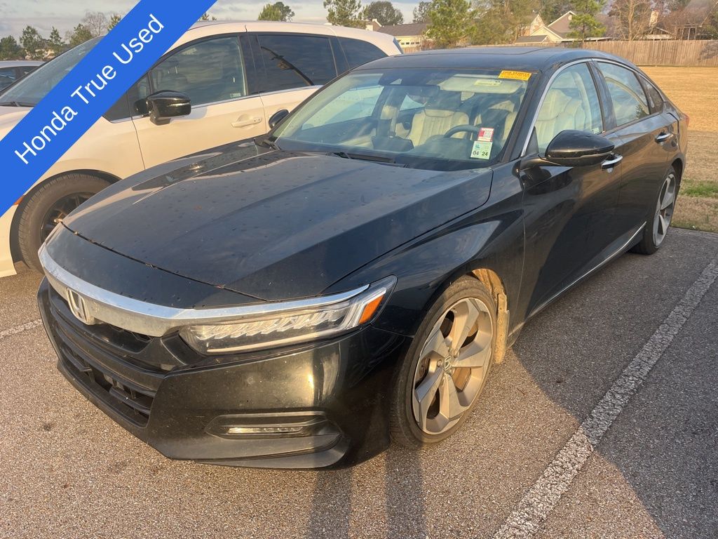 2018 Honda Accord Touring's photo