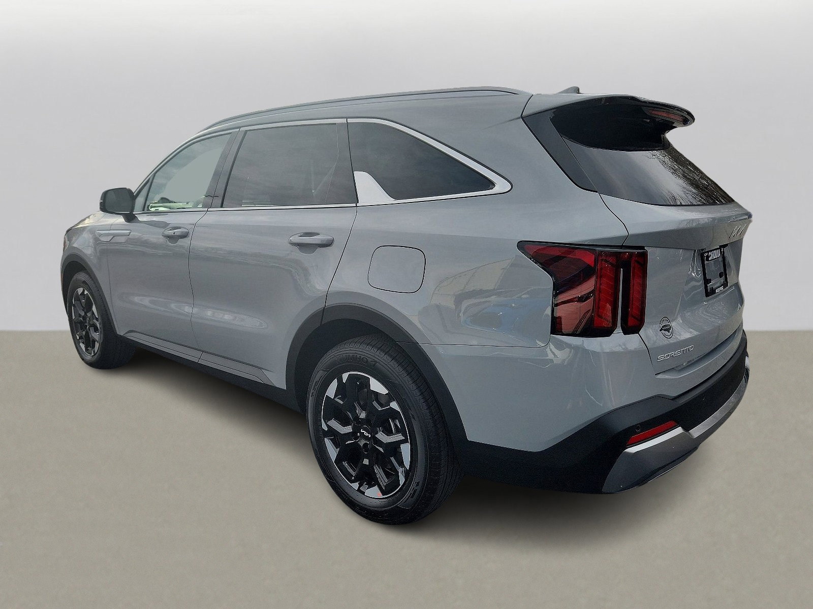 2025 Kia Sorento S photo 3