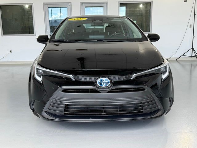 2023 Toyota Corolla Hybrid LE photo 8