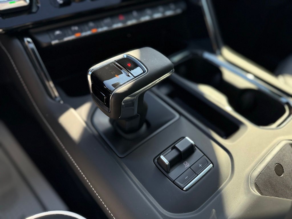2024 Gmc Sierra 1500 AT4X photo 25