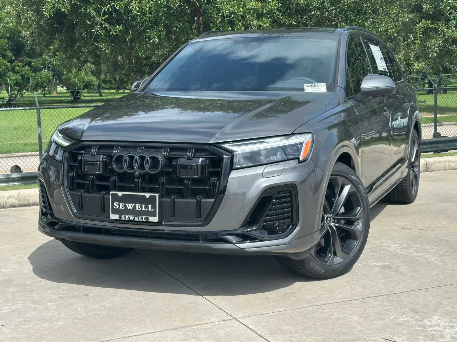 2025 Audi Q7 Premium Plus