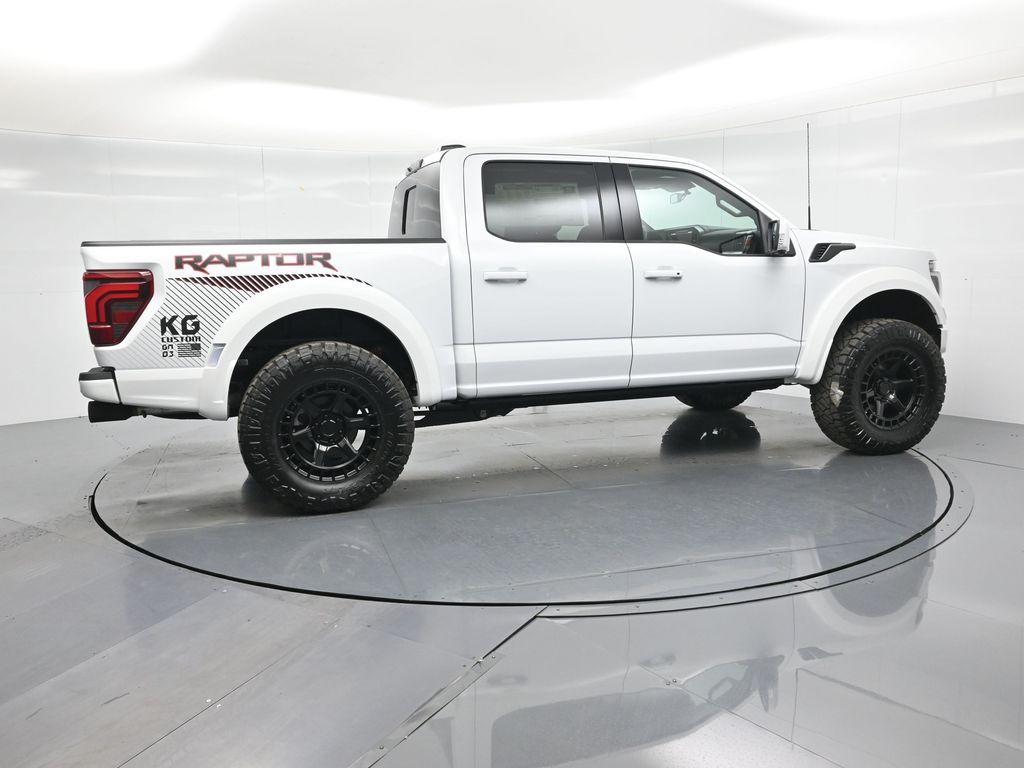 2025 Ford F-150 Raptor photo 32