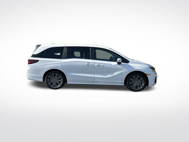 2026 Honda Odyssey Touring photo 6