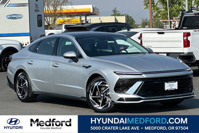 2025 Hyundai Sonata SEL's photo