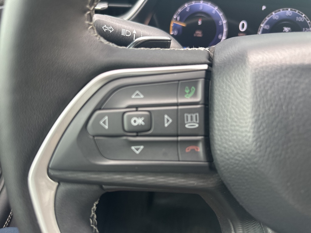 2023 Jeep Grand Cherokee Altitude photo 11