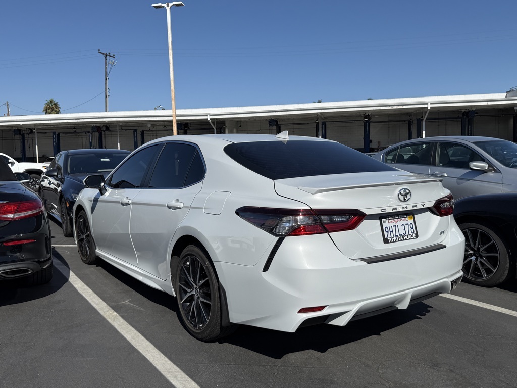 2024 Toyota Camry SE photo 2