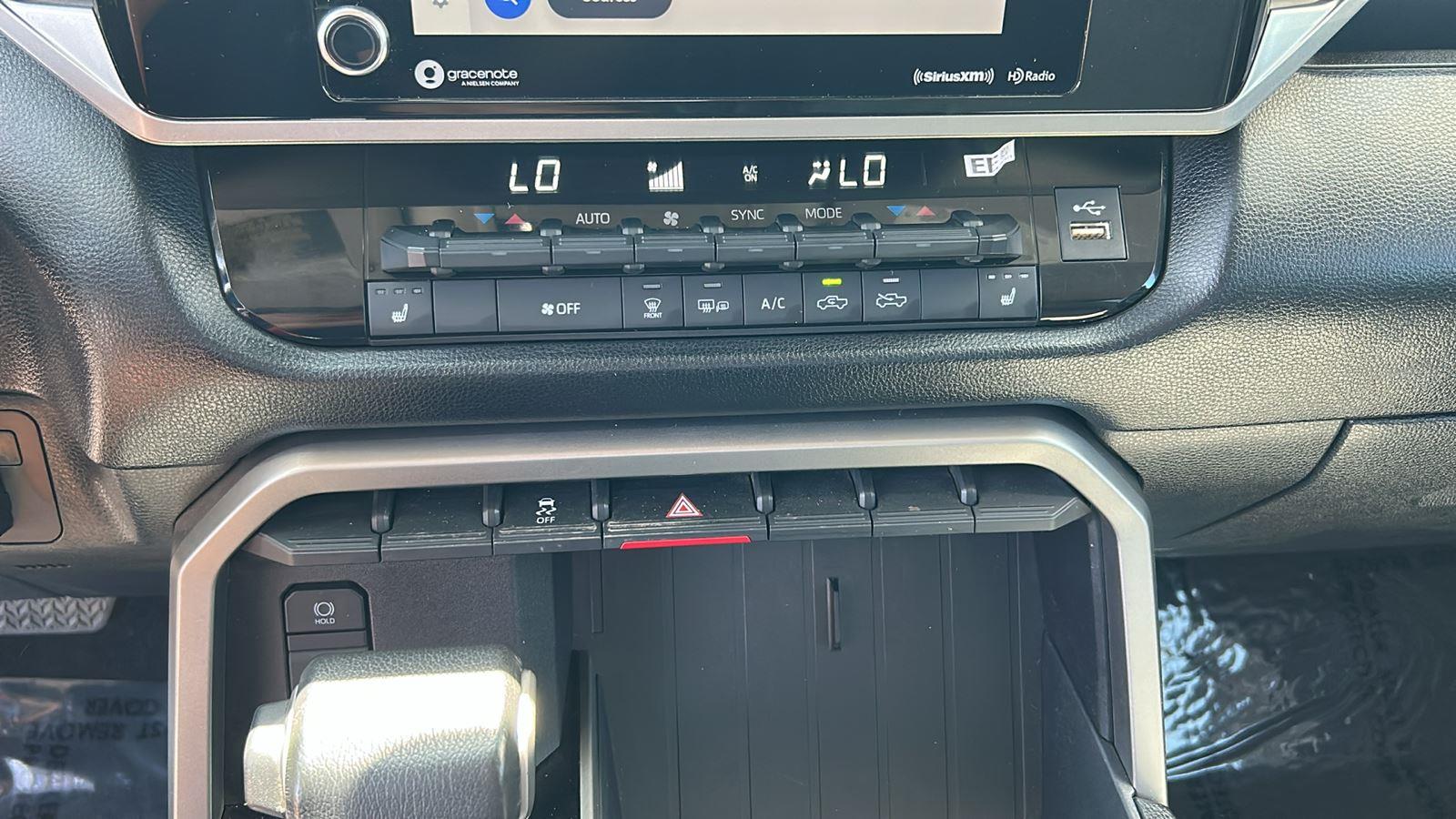 2023 Toyota Tundra SR5 CrewMax photo 11