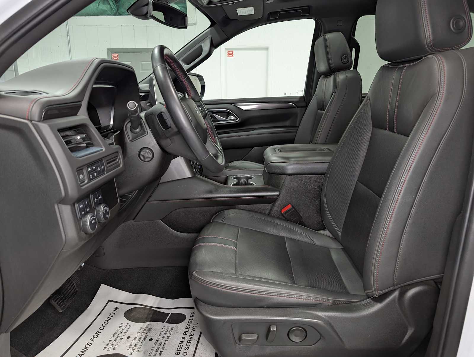 2022 Chevrolet Tahoe RST photo 3