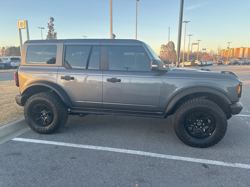 2024 Ford Bronco Wildtrak photo 3