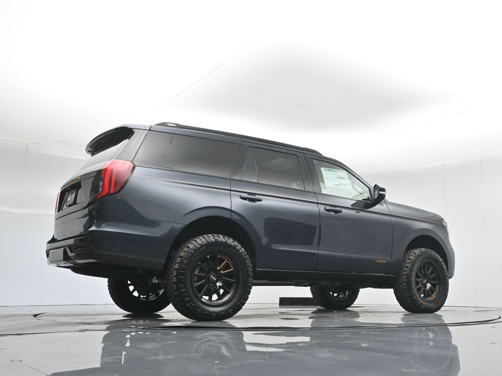 2025 Ford Expedition photo 49