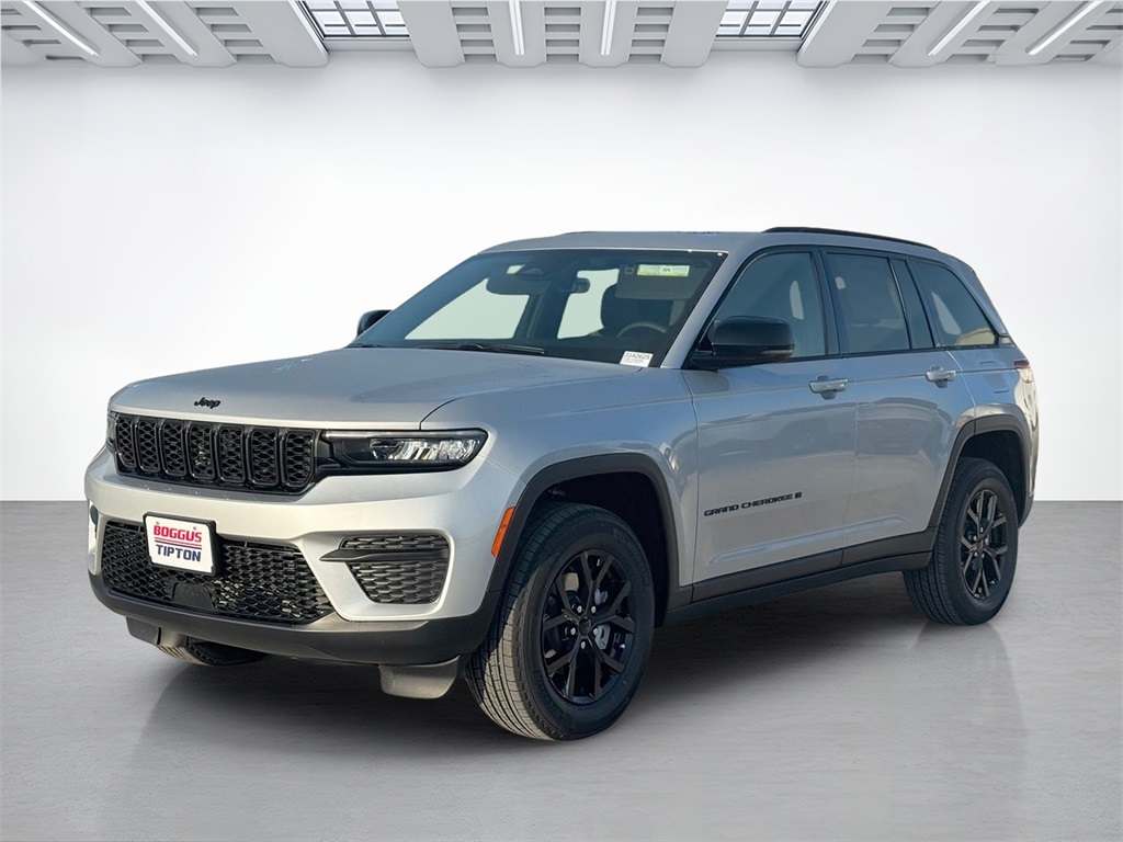 2025 Jeep Grand Cherokee Laredo Altitude photo 6
