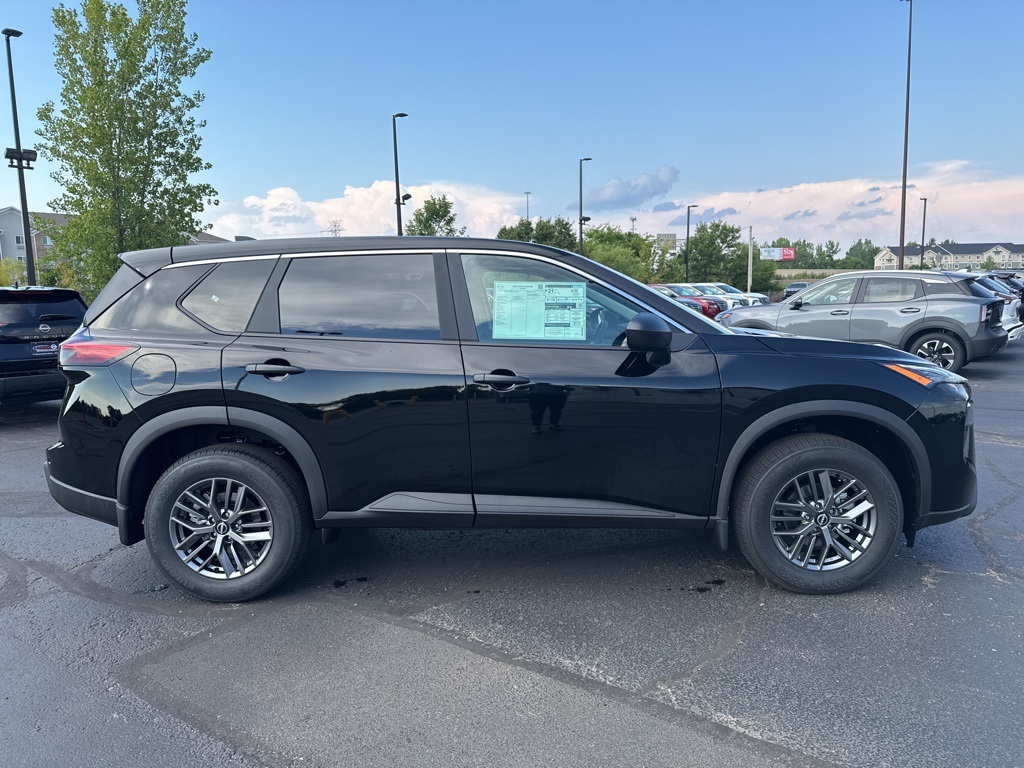 2026 Nissan Rogue S photo 2