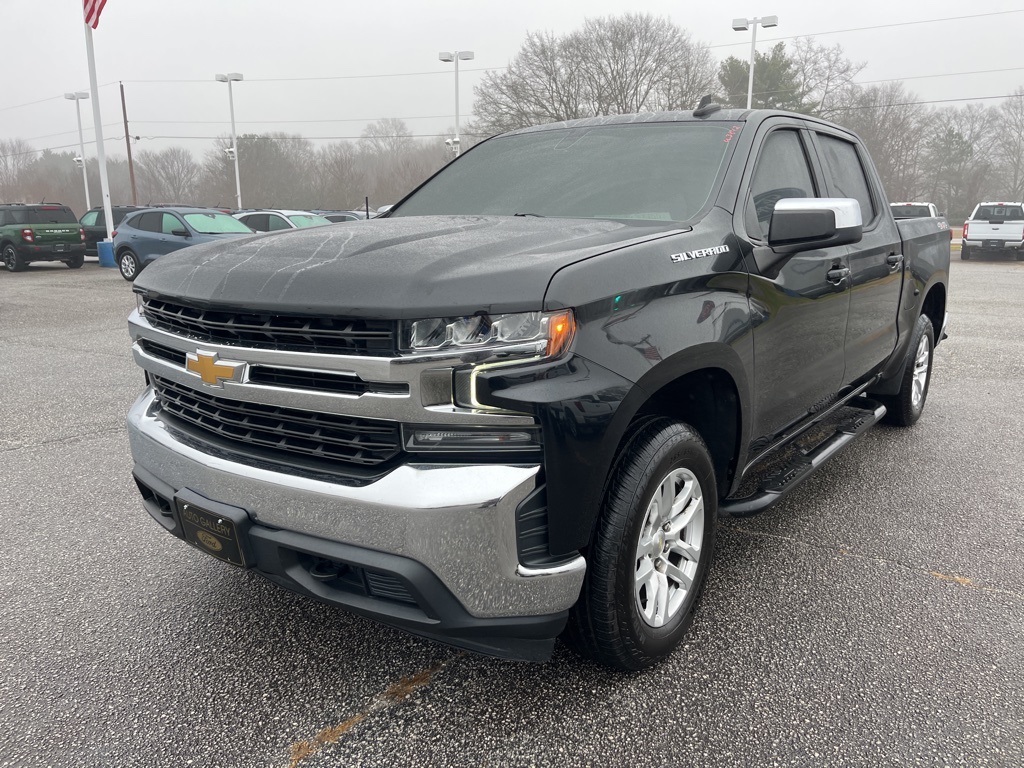 2019 Chevrolet Silverado LT's photo