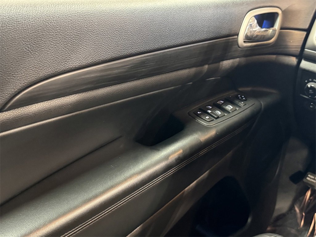 2021 Jeep Grand Cherokee Laredo photo 31