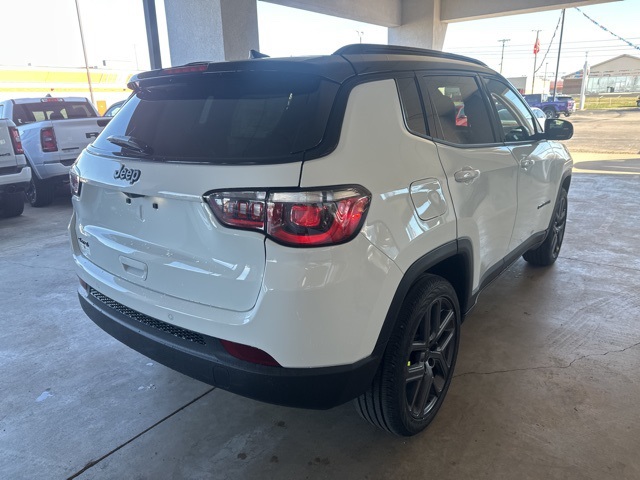 2026 Jeep Compass Limited Altitude photo 4