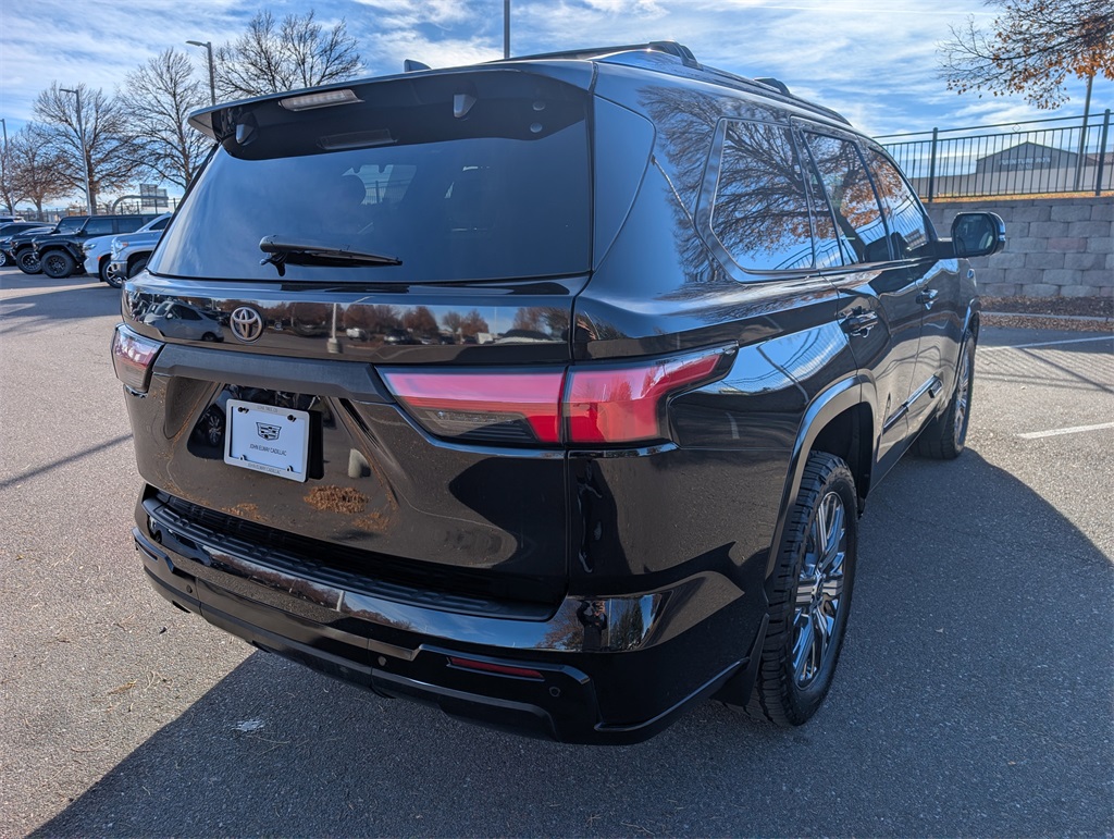 2023 Toyota Sequoia Capstone photo 2
