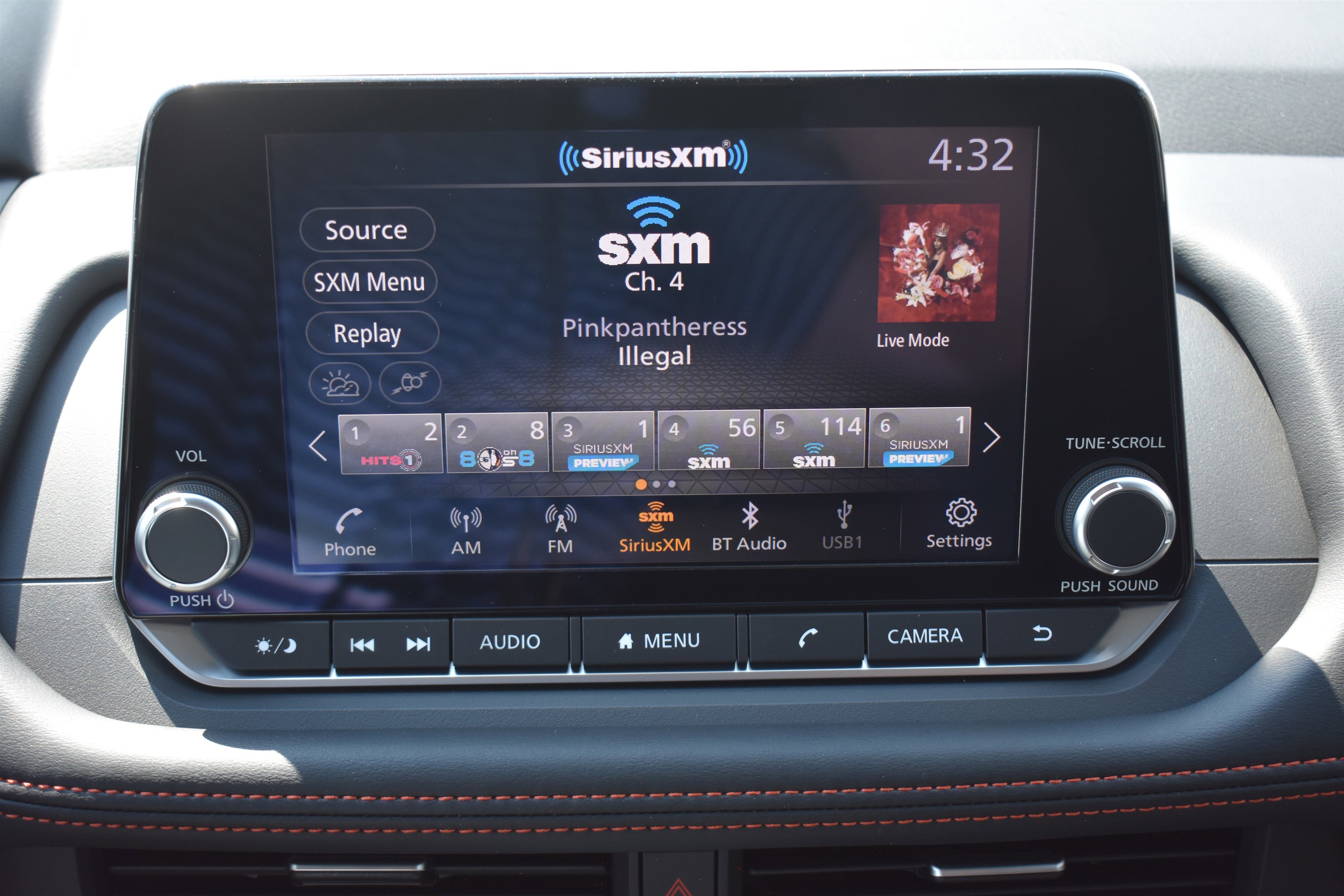 2026 Nissan Rogue SV photo 9