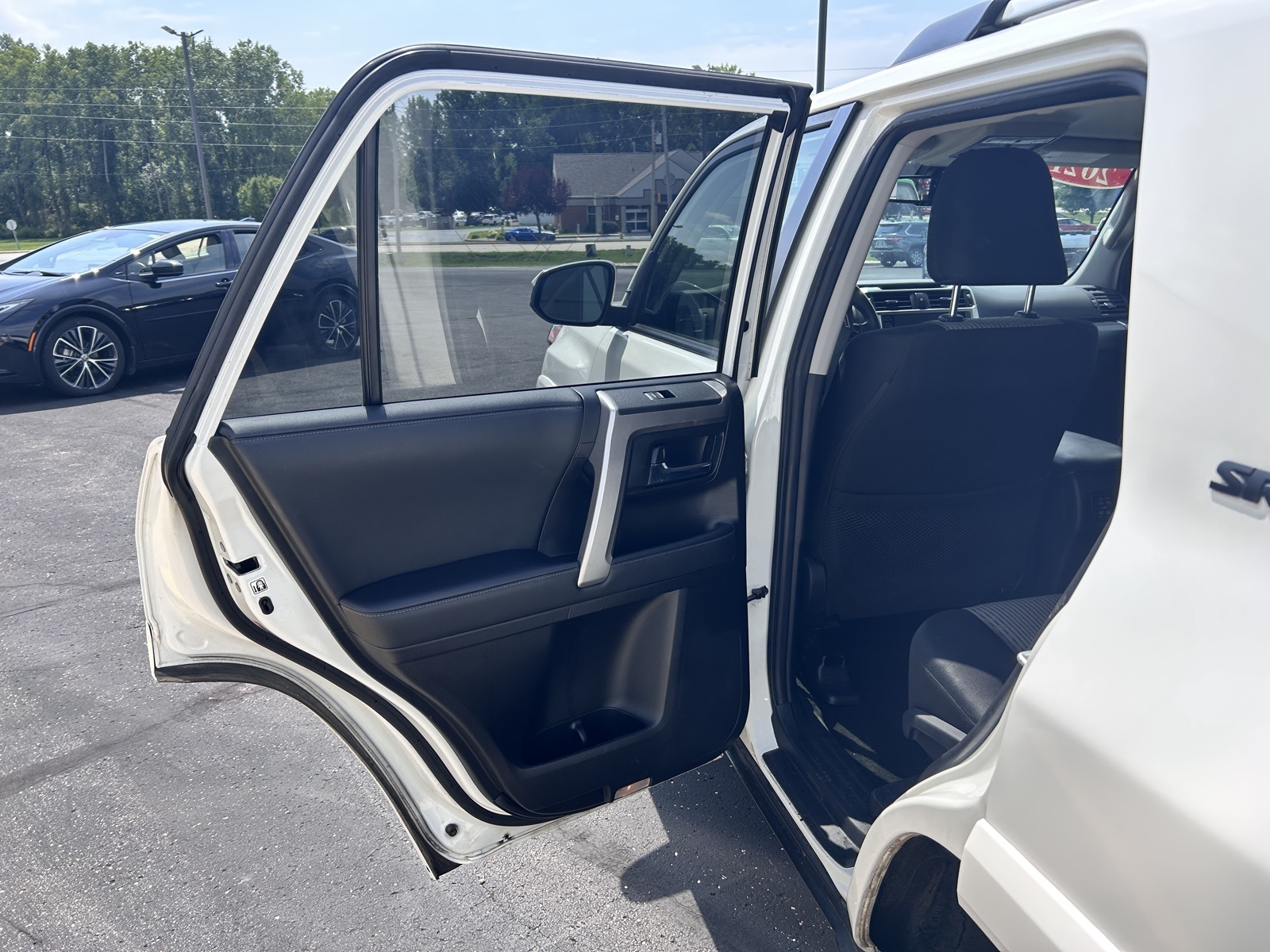 2021 Toyota 4Runner SR5 photo 12