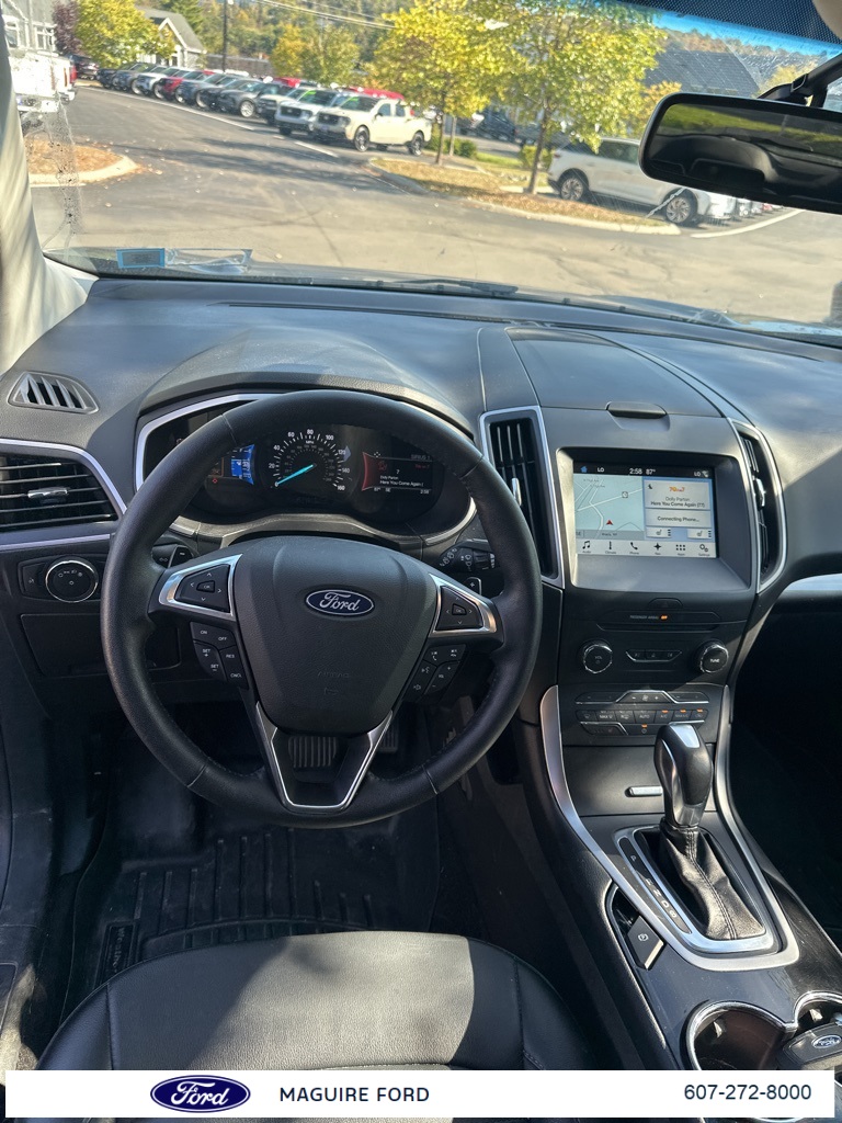 2018 Ford Edge SEL photo 10