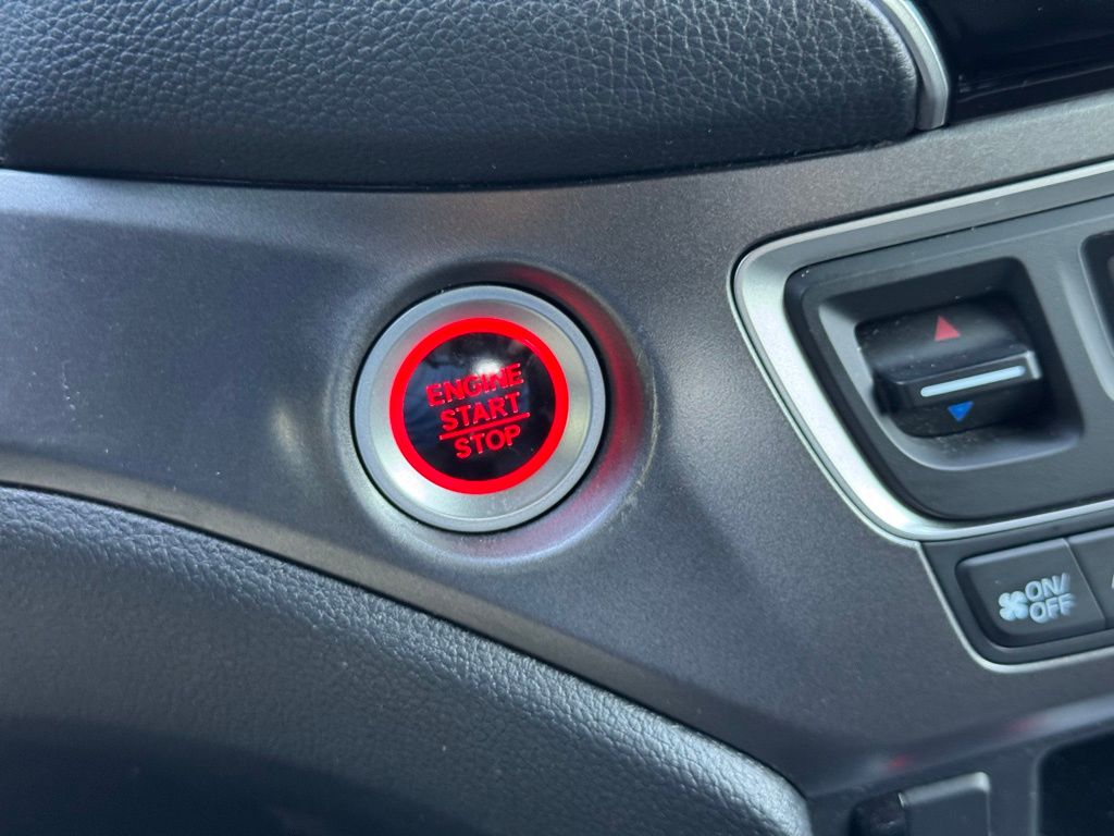 2019 Honda Passport EX-L photo 32