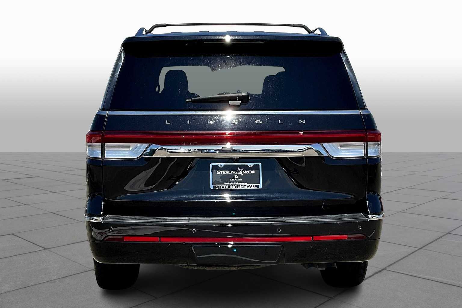 2022 Lincoln Navigator Reserve photo 4