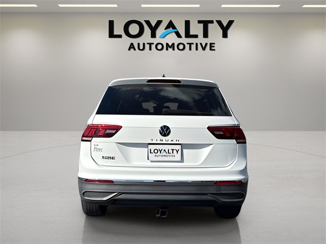 2022 Volkswagen Tiguan SE photo 3