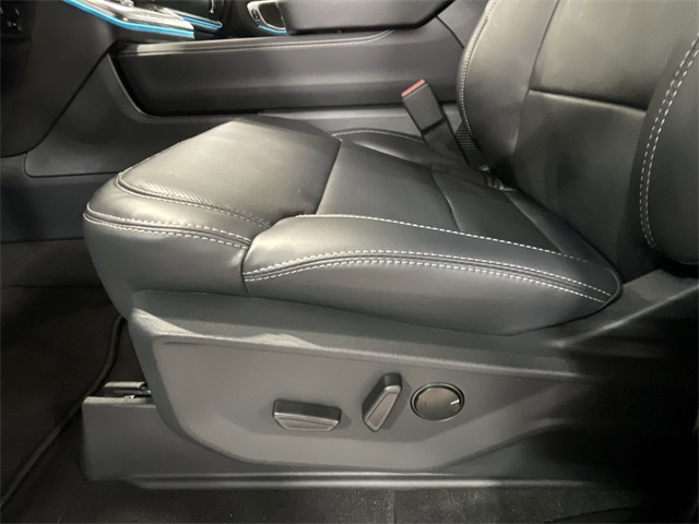 2025 Ford Expedition Platinum photo 17