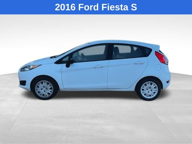 2016 Ford Fiesta S photo 5