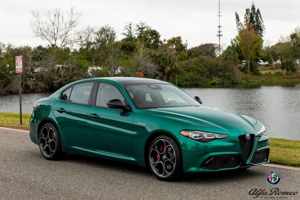 2025 Alfa Romeo Giulia Base