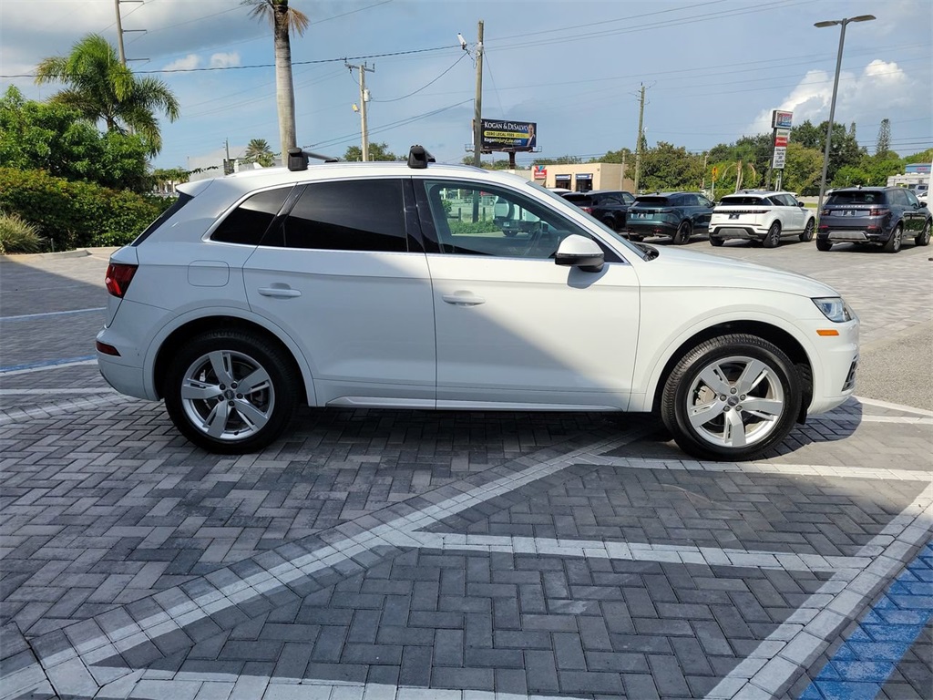 2019 Audi Q5 2.0T Premium Plus photo 2