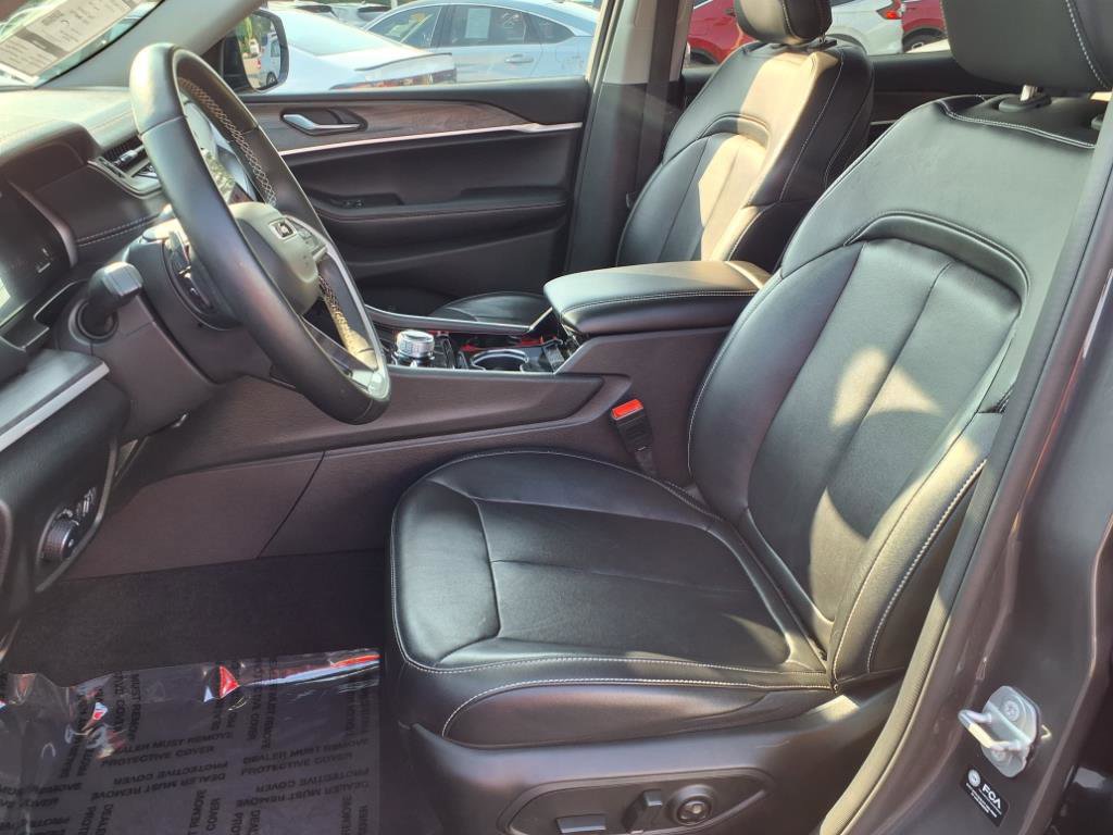 2022 Jeep Grand Cherokee Limited photo 3